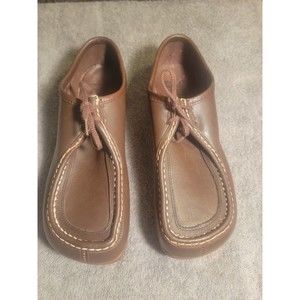 Anne Kelso Earth Shoes